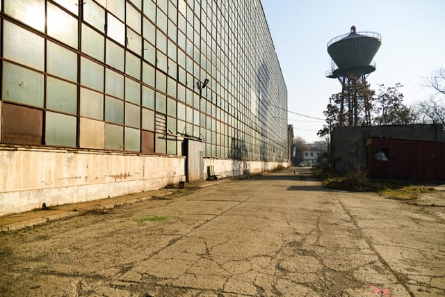 Abandoned Factory Bucharest - Photo 3