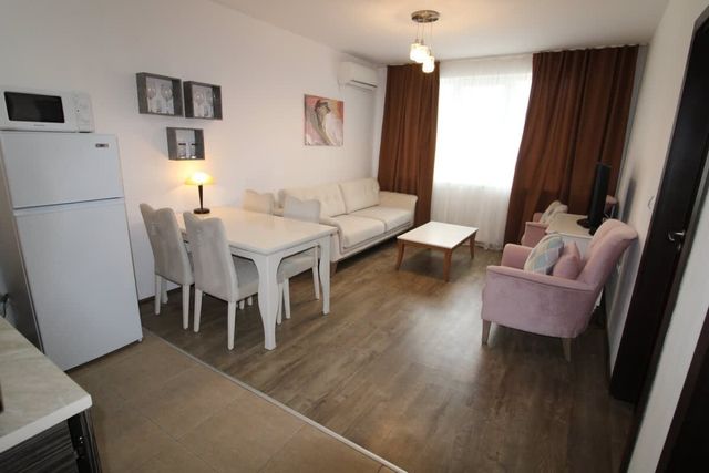 Cozy apartment in Villa Aria