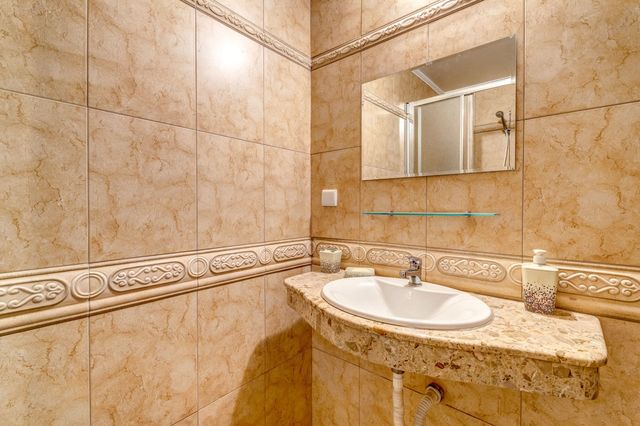 Cozy Evrika 2 Mountain Home