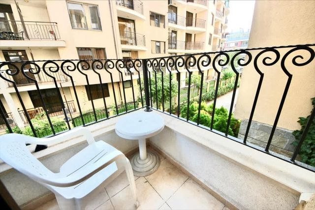 Cozy studio in Royal Sun