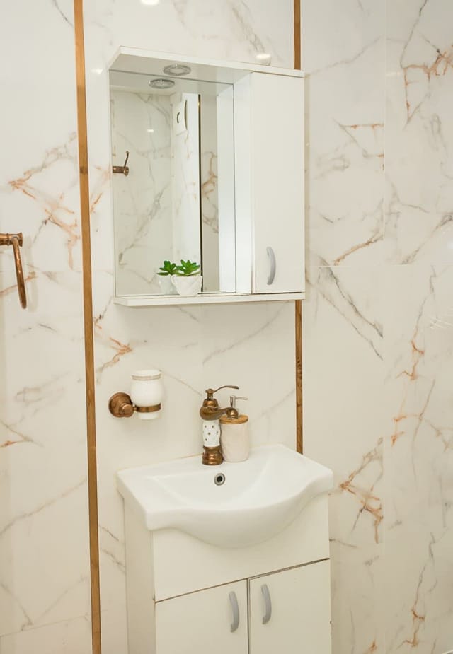 Comfy 1-Bedroom Apartment in Chayka Neighbourhood