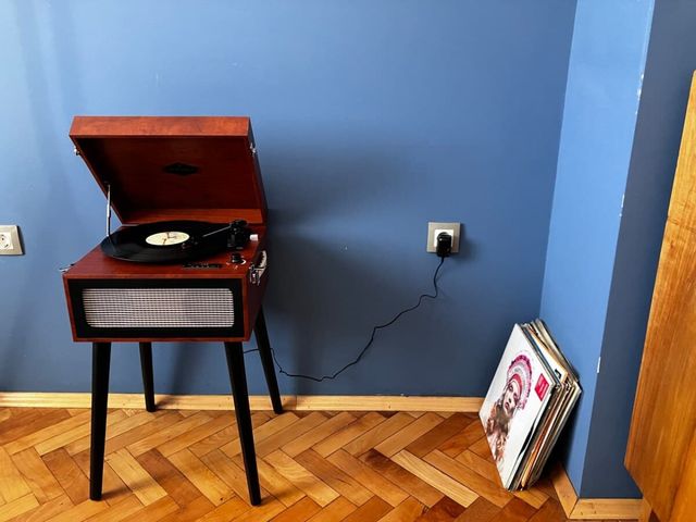 ART-ament, a unique central flat