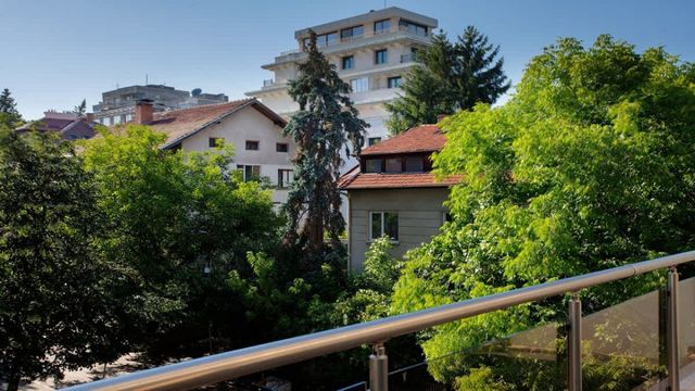 City Nest 1BD in Lozenets