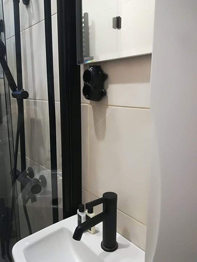 Urban Comfort: Central 1BDR near