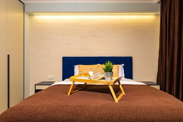 New Luxury & Bright 2 Bedroom Apartment