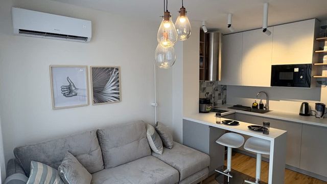 Comfort in Varna– Modern, Bright Central Apartment