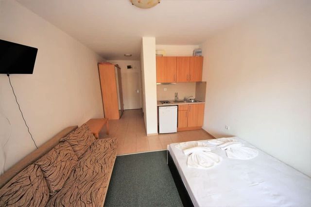 Cozy Aheloy  Marina Cape  Nice studio, Pool view