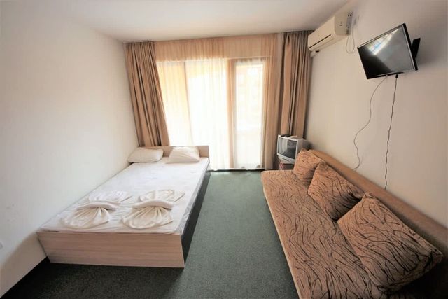 Cozy Aheloy  Marina Cape  Nice studio, Pool view