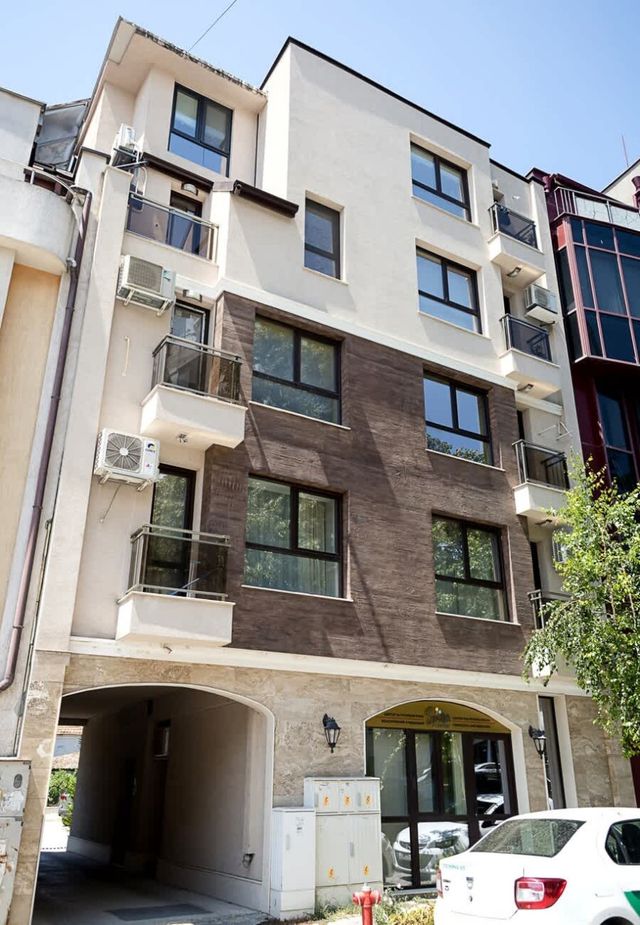 BuenaVista | Modern Comfort near Varna City Center