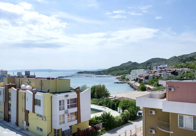 White Lagoon - Luxurious 1BD Flat near Kavarna