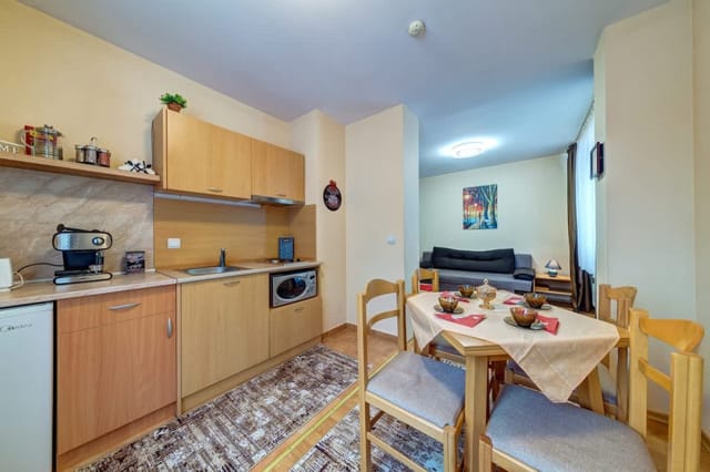 *Cute & Cozy* 1BD Flat in The Castle Complex