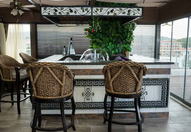 Under the Stars - Lux. Penthouse w/ POOL + Terrace