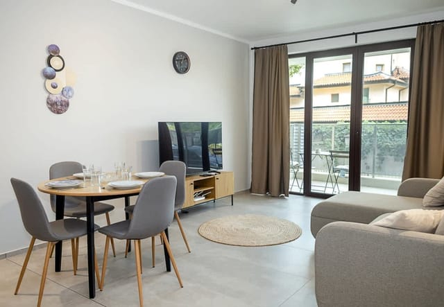 Skyline Varna – Stylish 1BD City Apartment