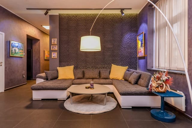 Champs-Élysées Sofia | 2BDR 2BTHR