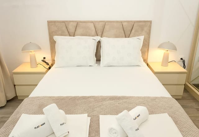 Azur Delux -1BD Flat with Parking & Pool