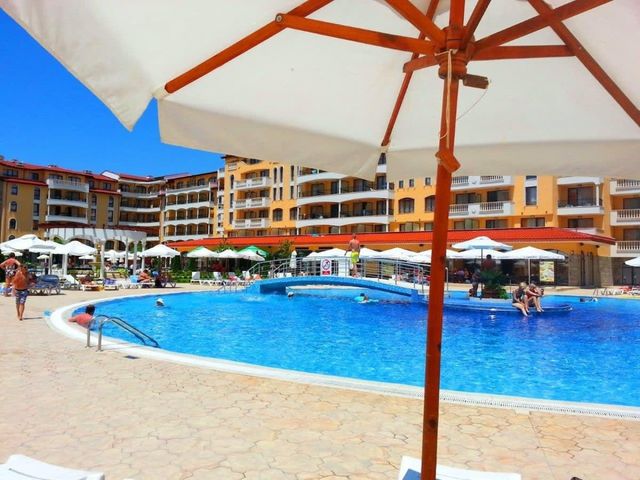 Cozy 1 bedroom pool view  Royal Sun