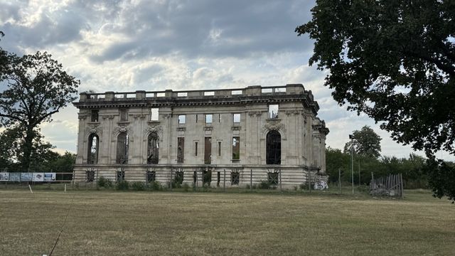 Ruined Palace, Romania