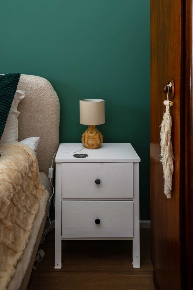 Charming 1BR with Balcony and View