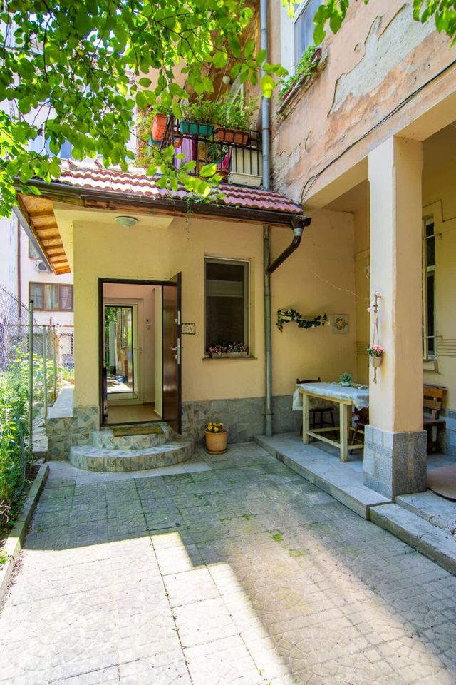 Your bestie house/top center/calm paradise