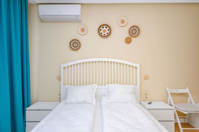 Sunny 1BR with Balcony