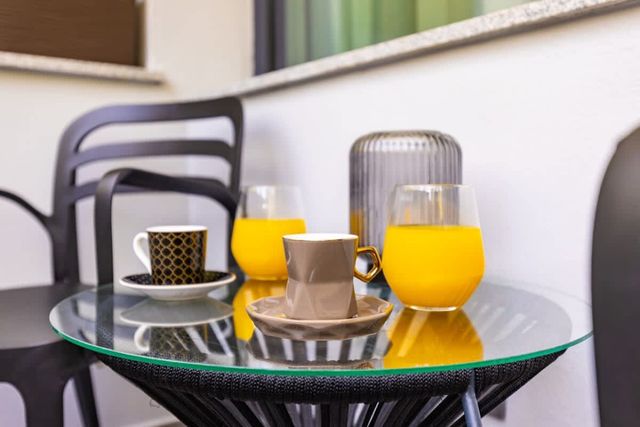 Happy People Plovdiv - Grey 1-BD Apartment