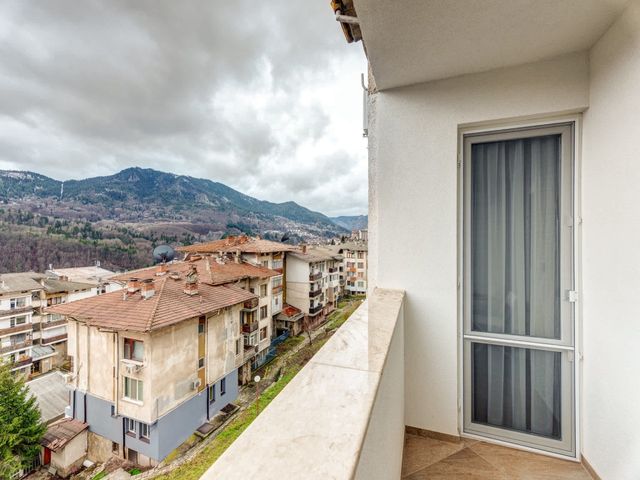 Stylish 1BR in the Heart of Town