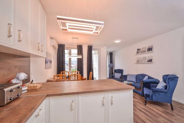 Spacious 2BD/2BA Flat - South Park & Vitosha Views