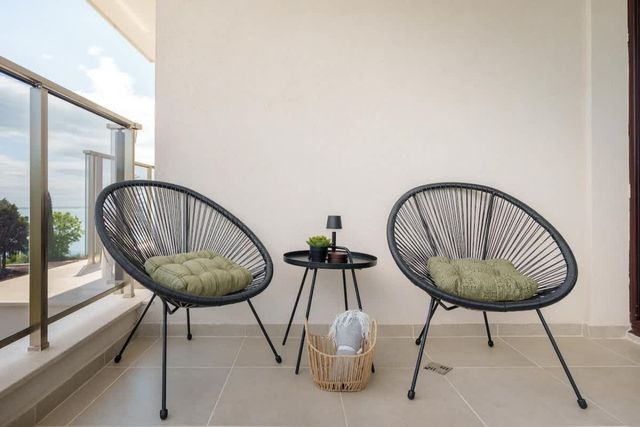 Stylish 1BR with Balcony & Parking | Skyline Varna