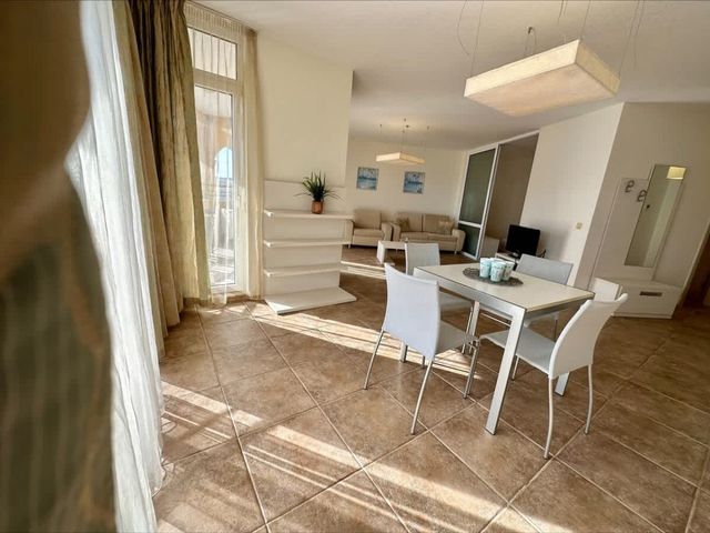 Aheloy Palace - Luxury apartment for 5 person