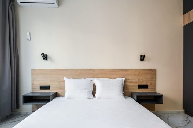 Marble Essence: 2BD Retreat in Top City Centre