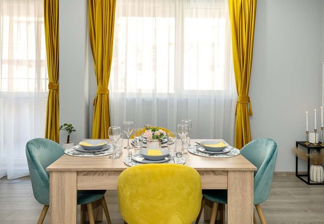 Stylish 2BR Apartment - Underground Parking, Varna