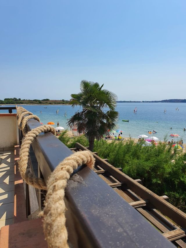 Spacious 3BD flat with Parking and Sea View - Photo 2