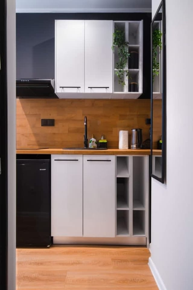 Tom Thumb & Thumbelina - 2 Private Rooms in Center