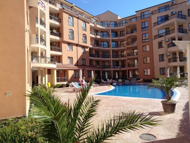 Cozy 2-bedroom apartment in Efir 2