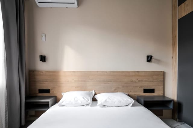 Marble Essence: 2BD Retreat in Top City Centre