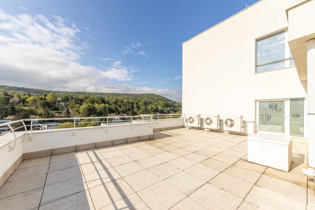 VIP Lounge Restaurant in the Maritim Paradise Blue Hotel