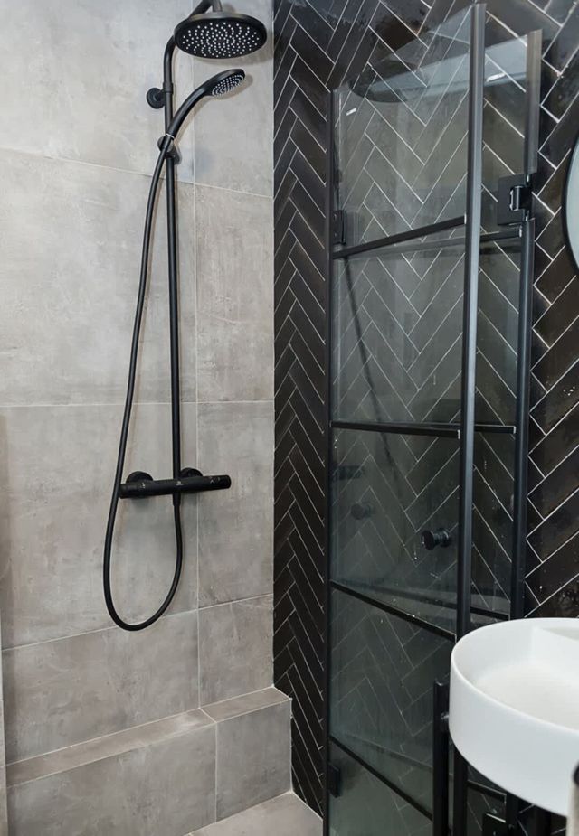 Stylish Maisonette Just Steps from the Sea Garden