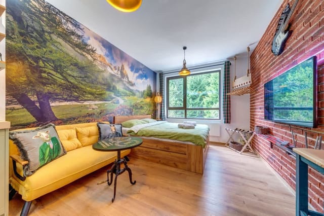 Into the Woods - Charming Studio