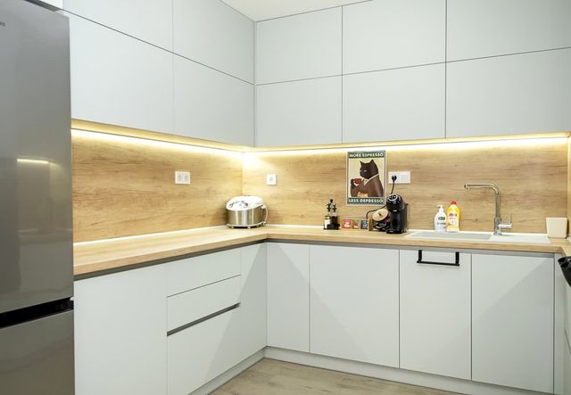 Stylish 2BR Apartment - Underground Parking, Varna