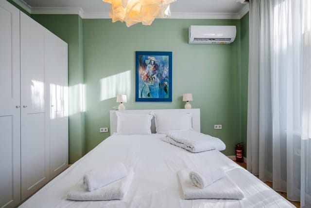 Charming 1BD Apartment Next to Women's Market