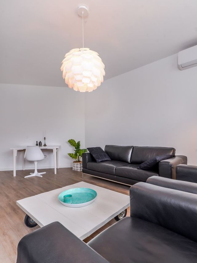 Stylish 2BD Flat w Balcony & Fast WiFi - Lozenets