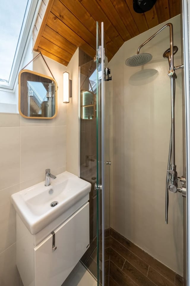 Gurgulyat view - 1 Bedroom Loft