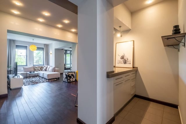 Spacious & Modern 2BD/2BA Flat | Prime Location