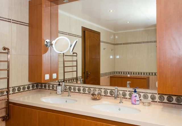 Port Palace 2BD Flat  Amazing Sea View