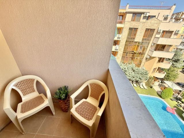 Cozy apartment in Emerald Paradise