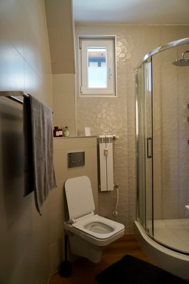 A French affair. With parking, style and elegance.