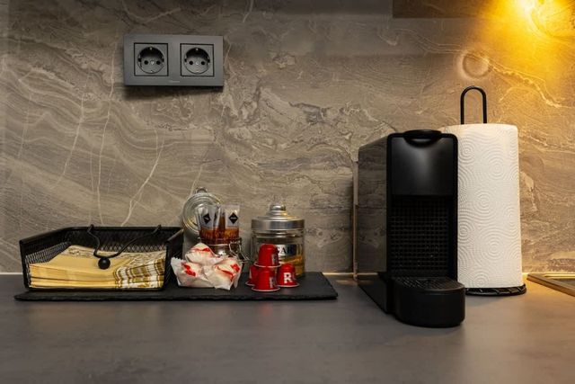 Central Apartments with Garden view - Apt No. 6