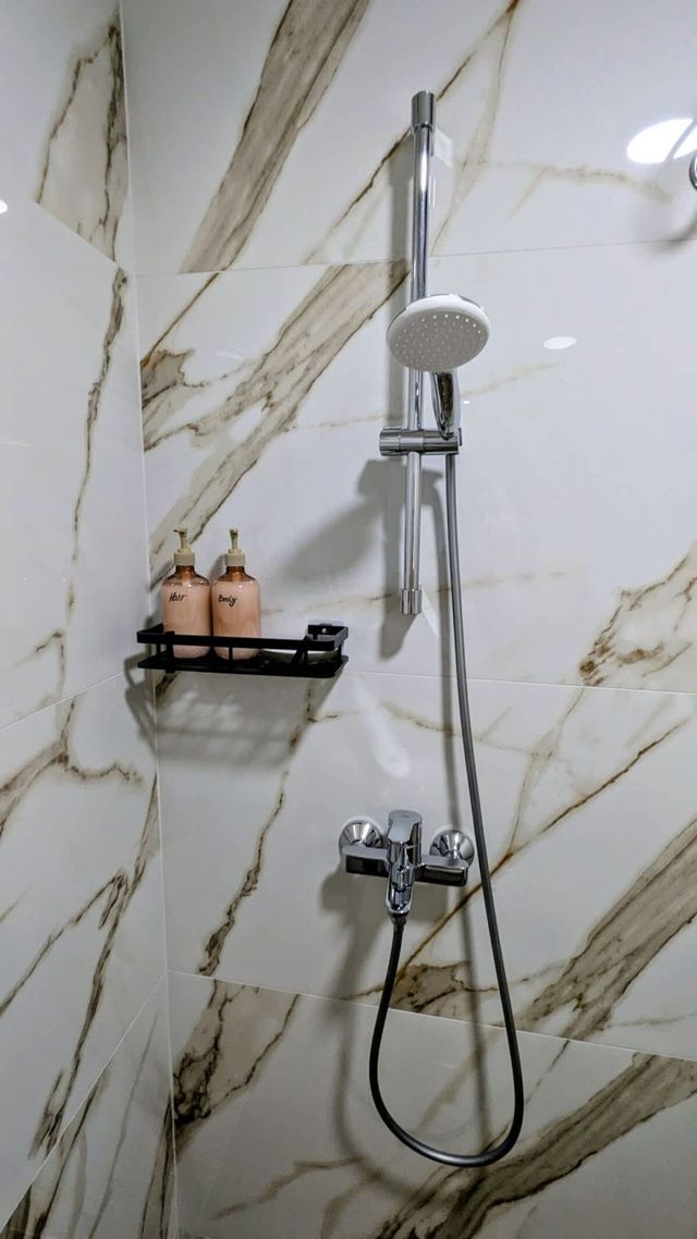 Beachfront Elegant Studio – 100 m from Smokinya Beach