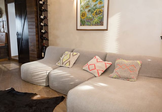 Modern Comfort & Vintage Charm with Panoramic View