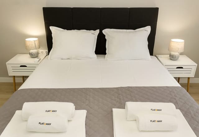 Sea Garden Varna - 2BD Flats with Desk & Balcony